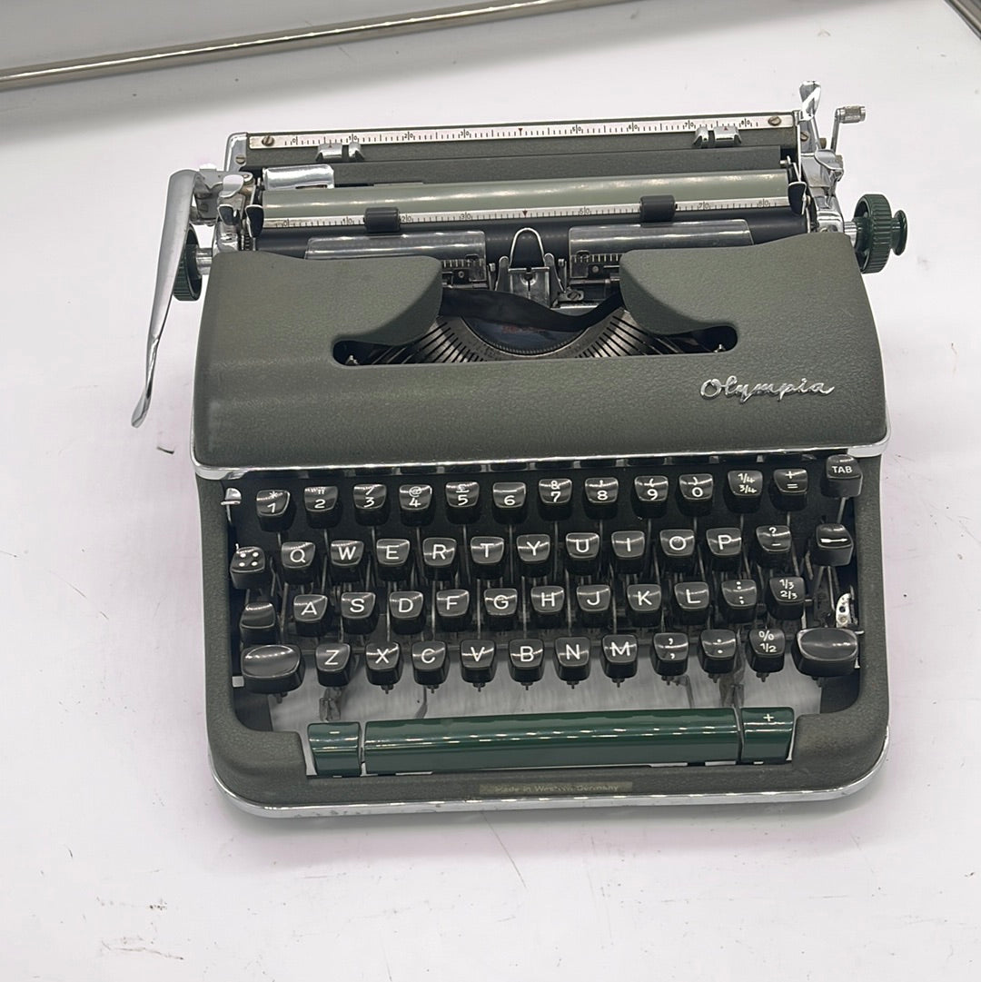 Typewriter (Y)