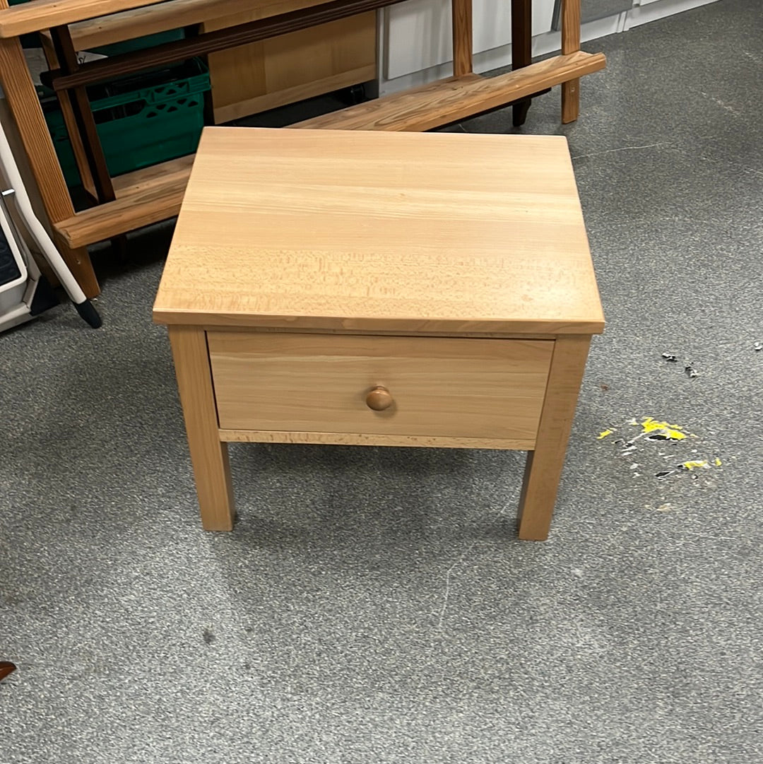 Bedside Table (0140901)