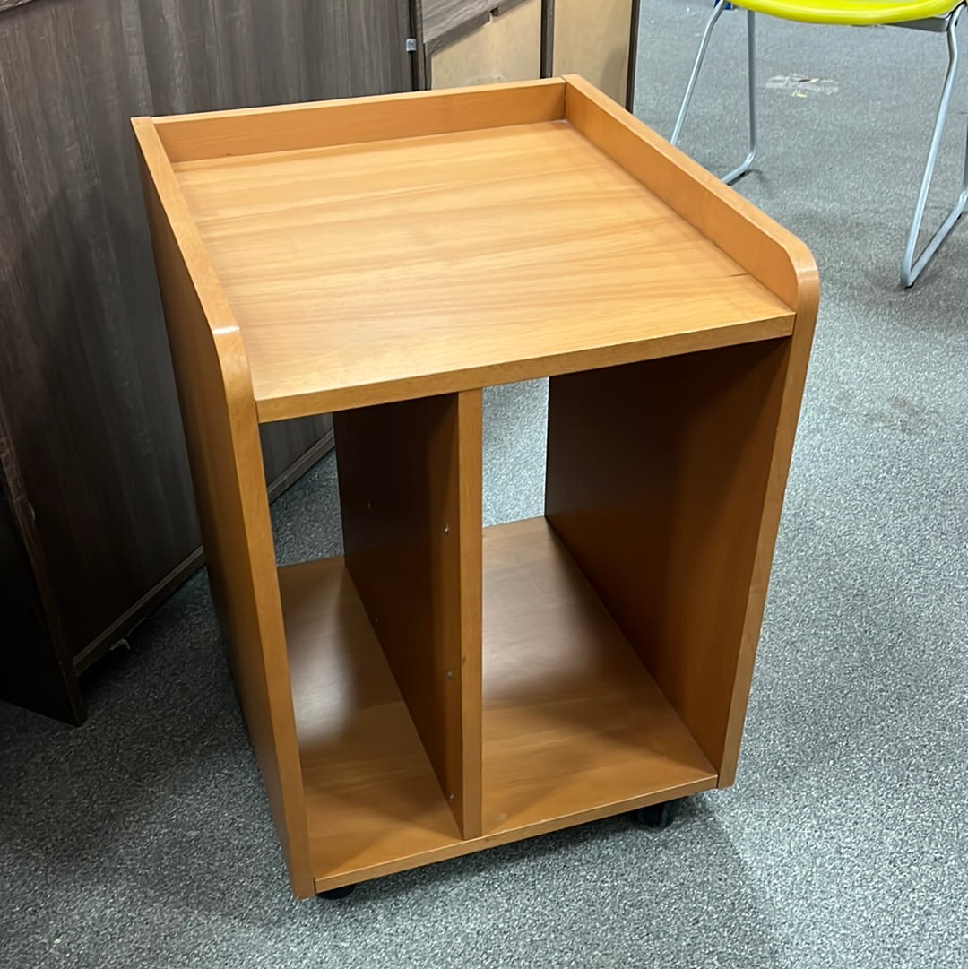 Media Unit on casters (0140906)