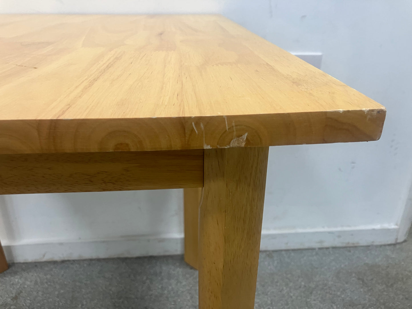 Dining Room Table (180604)
