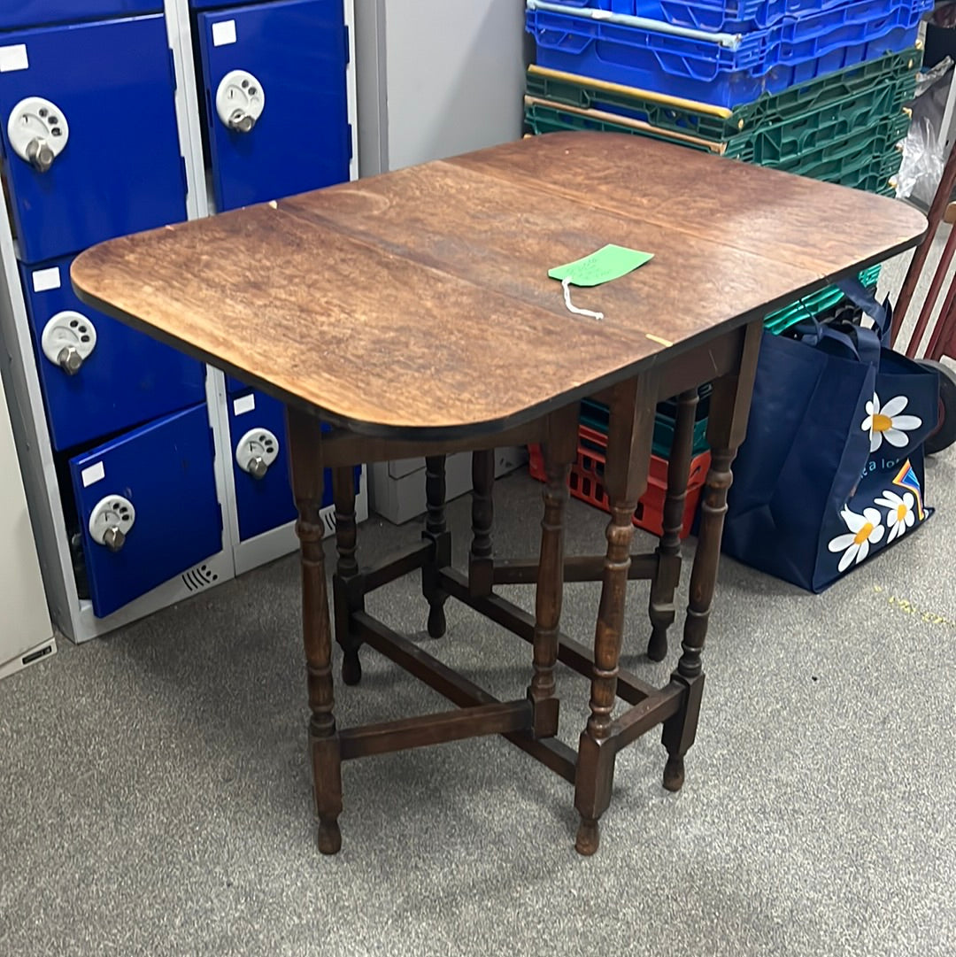 Small upcycle project drop leaf table (0120601)