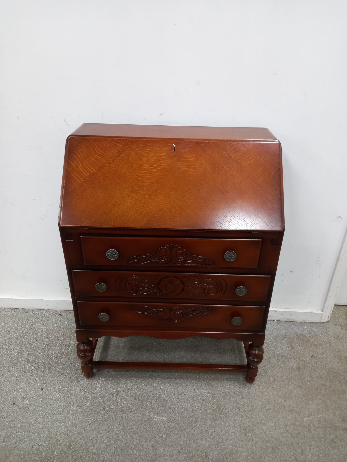 Bureau Desk (200504)