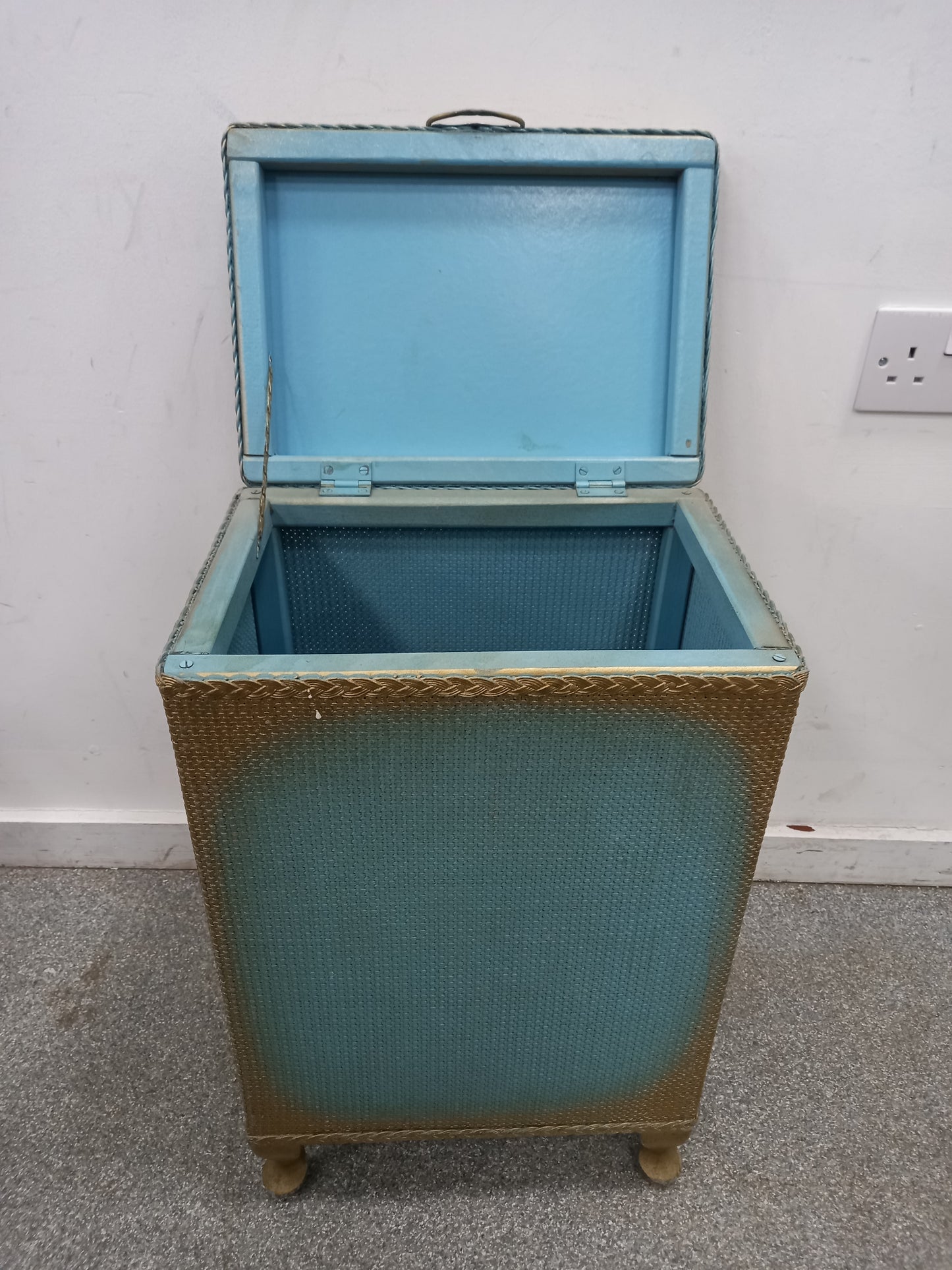 Laundry Basket (160407)