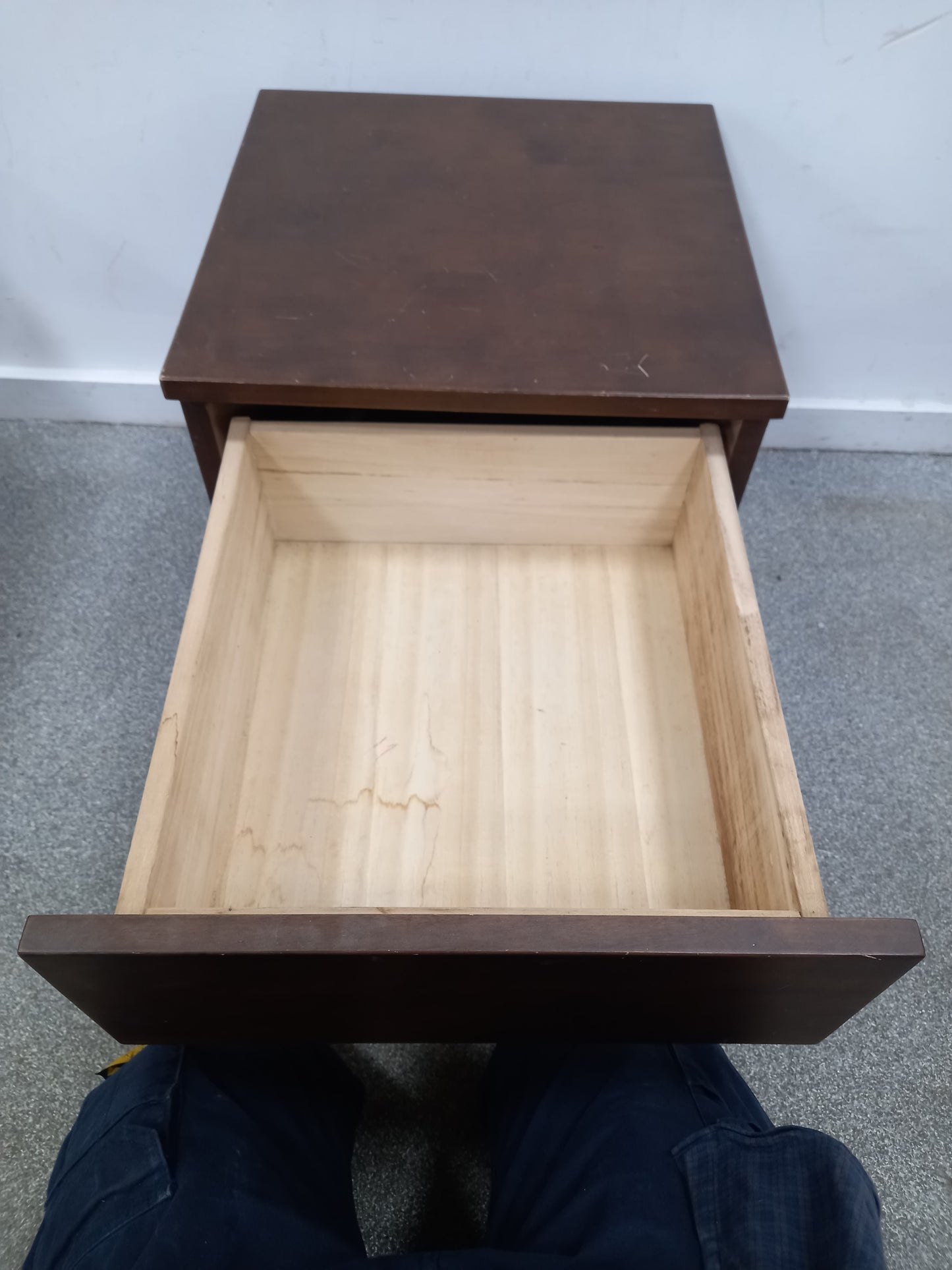 Bedside Table (100401)