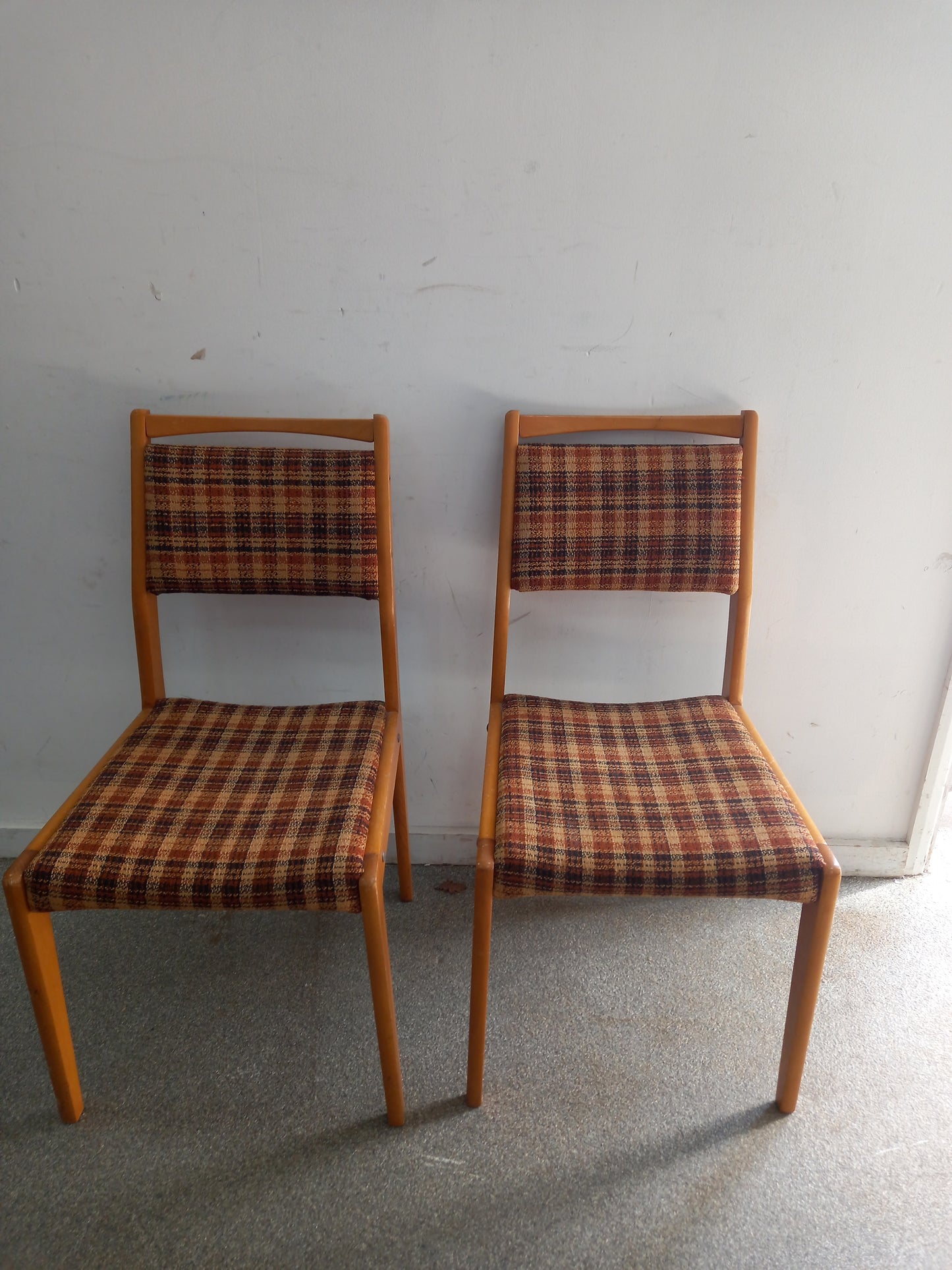 Retro Dining Chairs x2 (160410)
