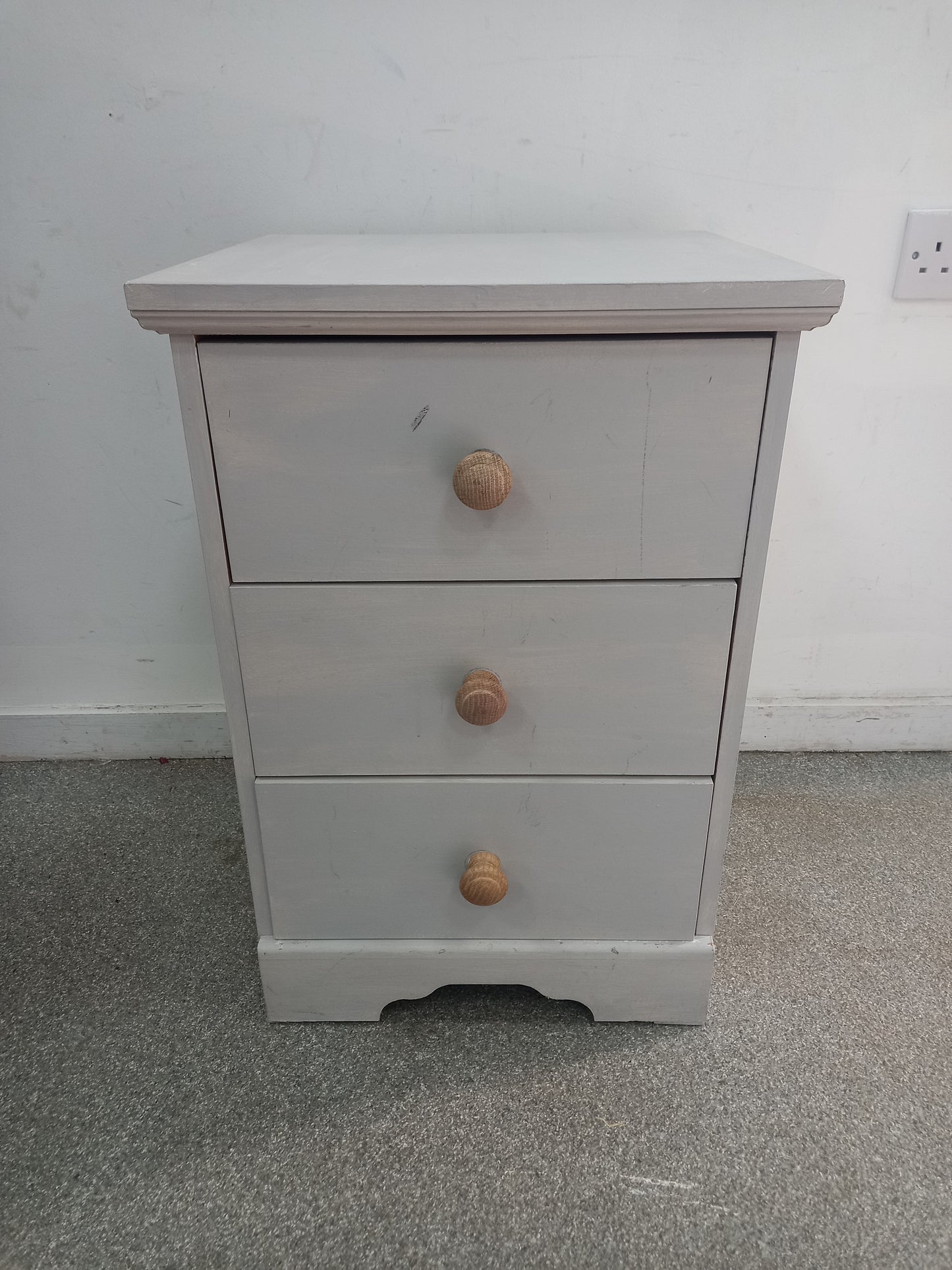 Bedside Table (020410)