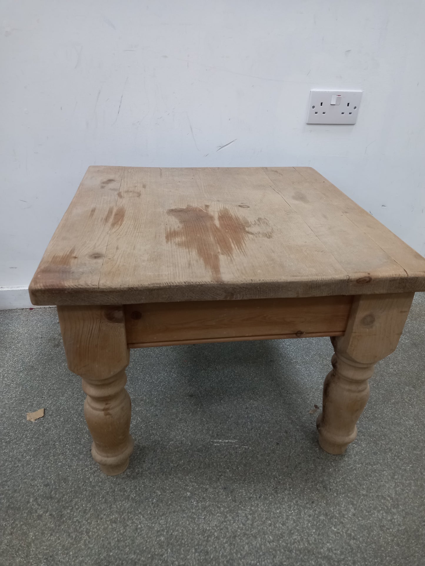 CoffeeTable (040403)