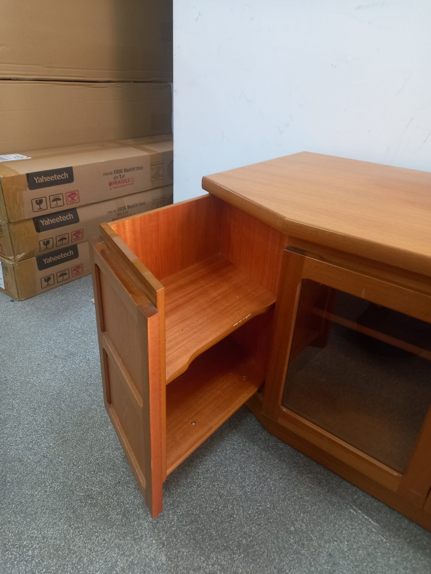 Media Unit (030406)