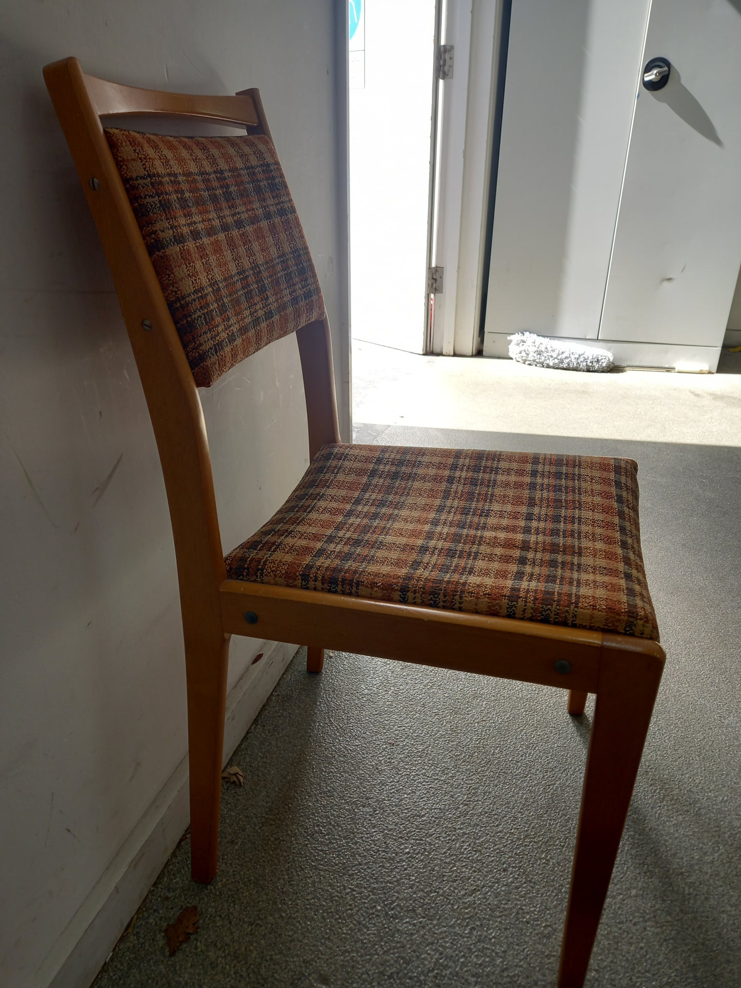 Retro Dining Chairs x2 (160410)