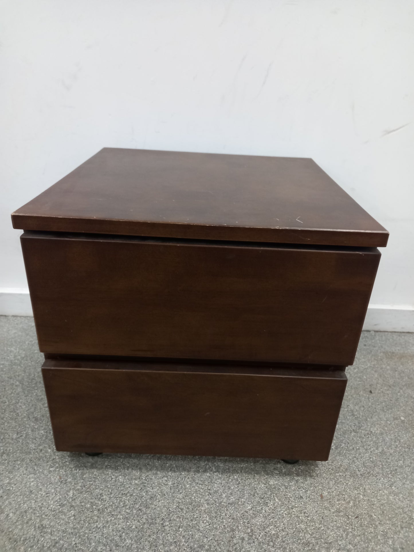 Bedside Table (100401)
