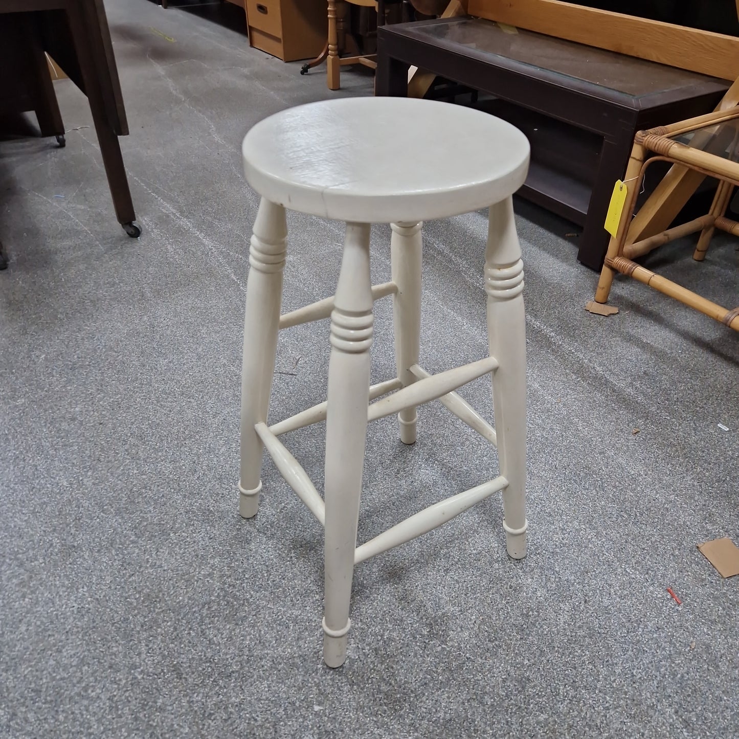 Wooden stool (190913)