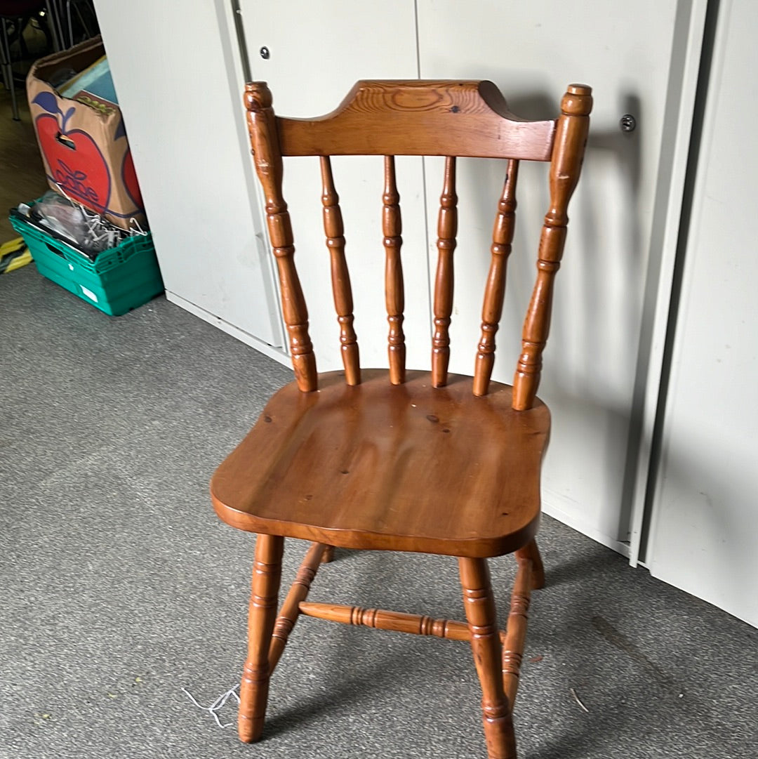 Chair (0705018)
