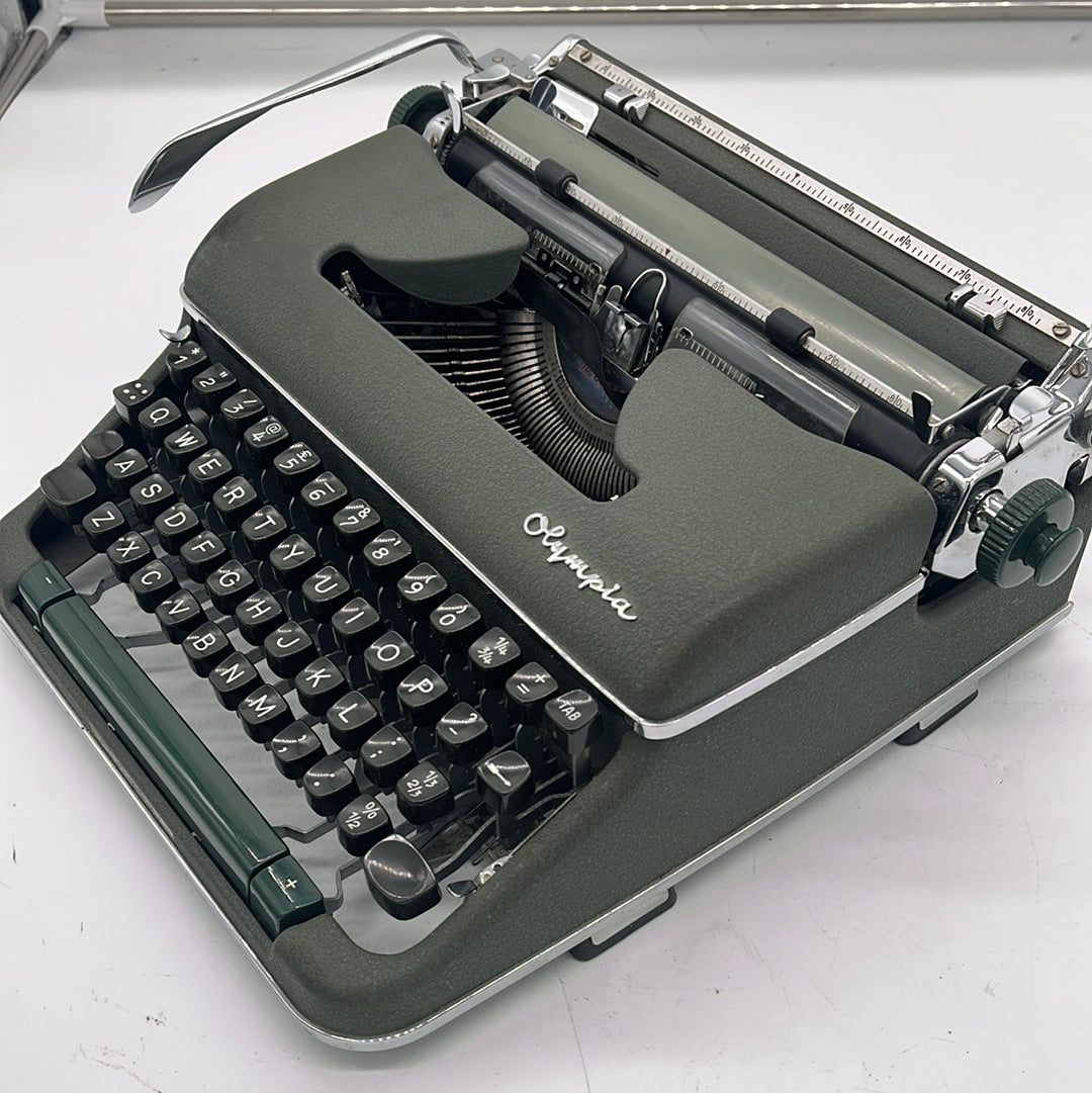 Typewriter (Y)