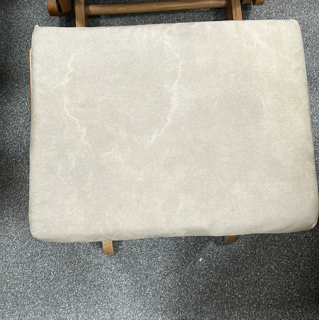 Chair and footstool (0100401)