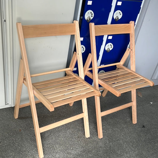2 x folding Chairs (0705017)