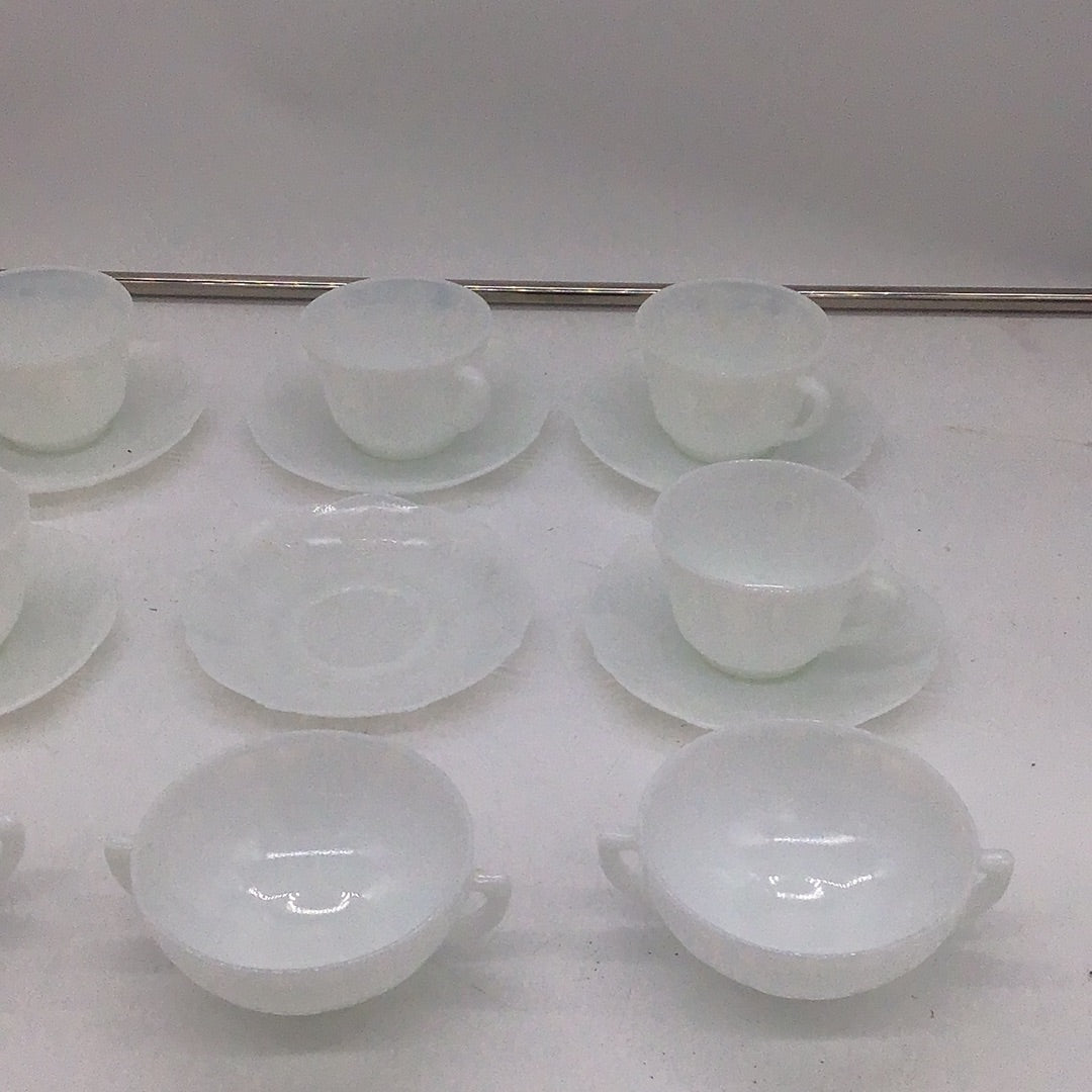 White tea set (I)