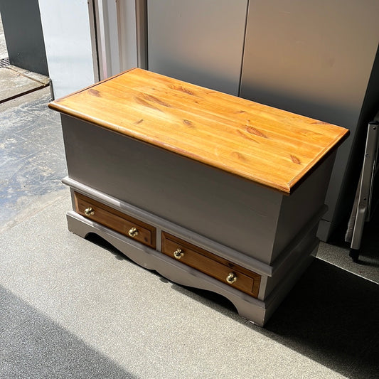 Storage Chest with drawers (0705011)