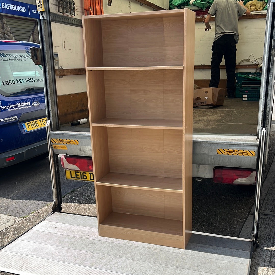 Light wood bookcase (0220806)