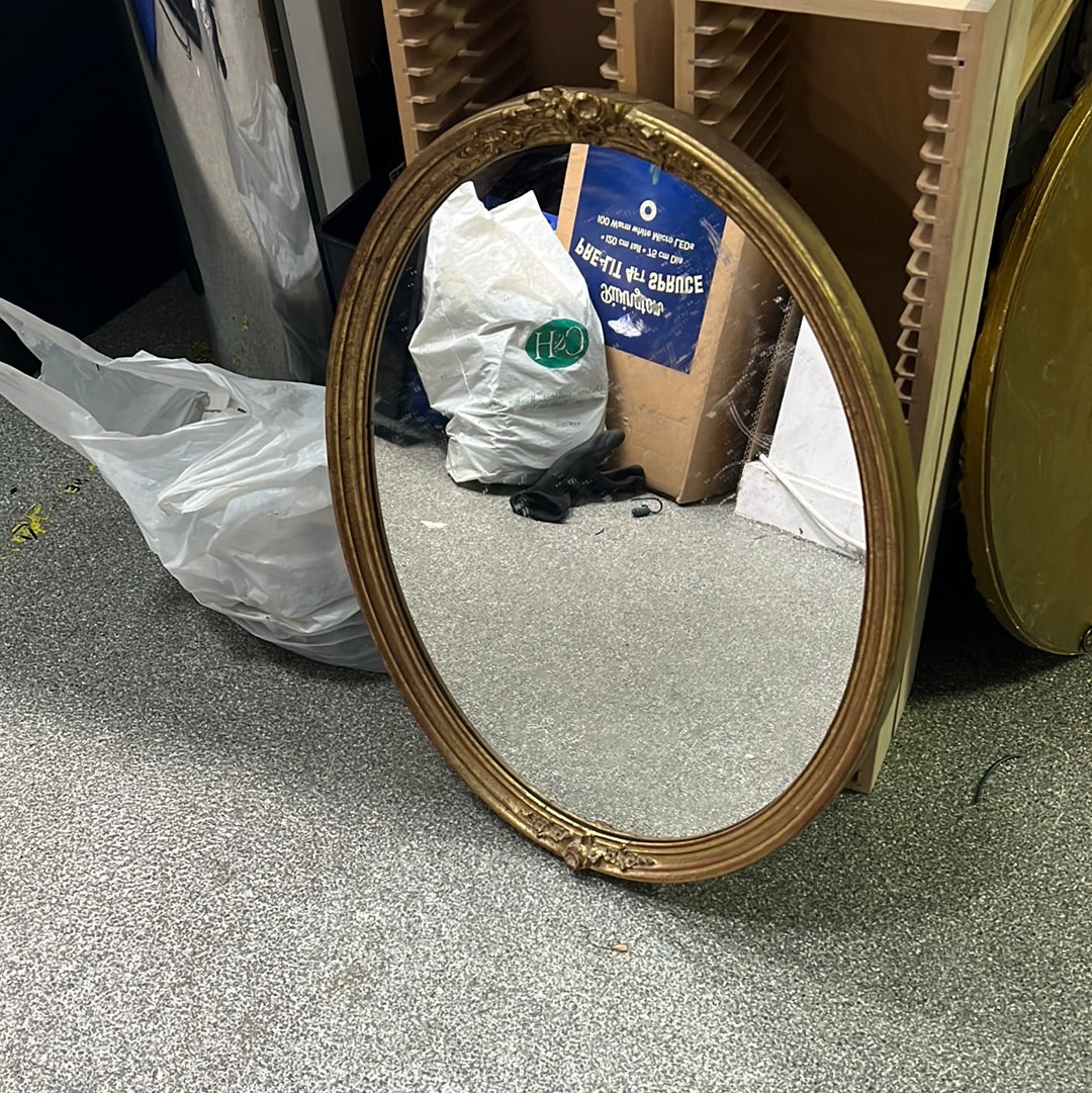 Small vintage mirror (ONLINE SALES ROOM SHELF 3)