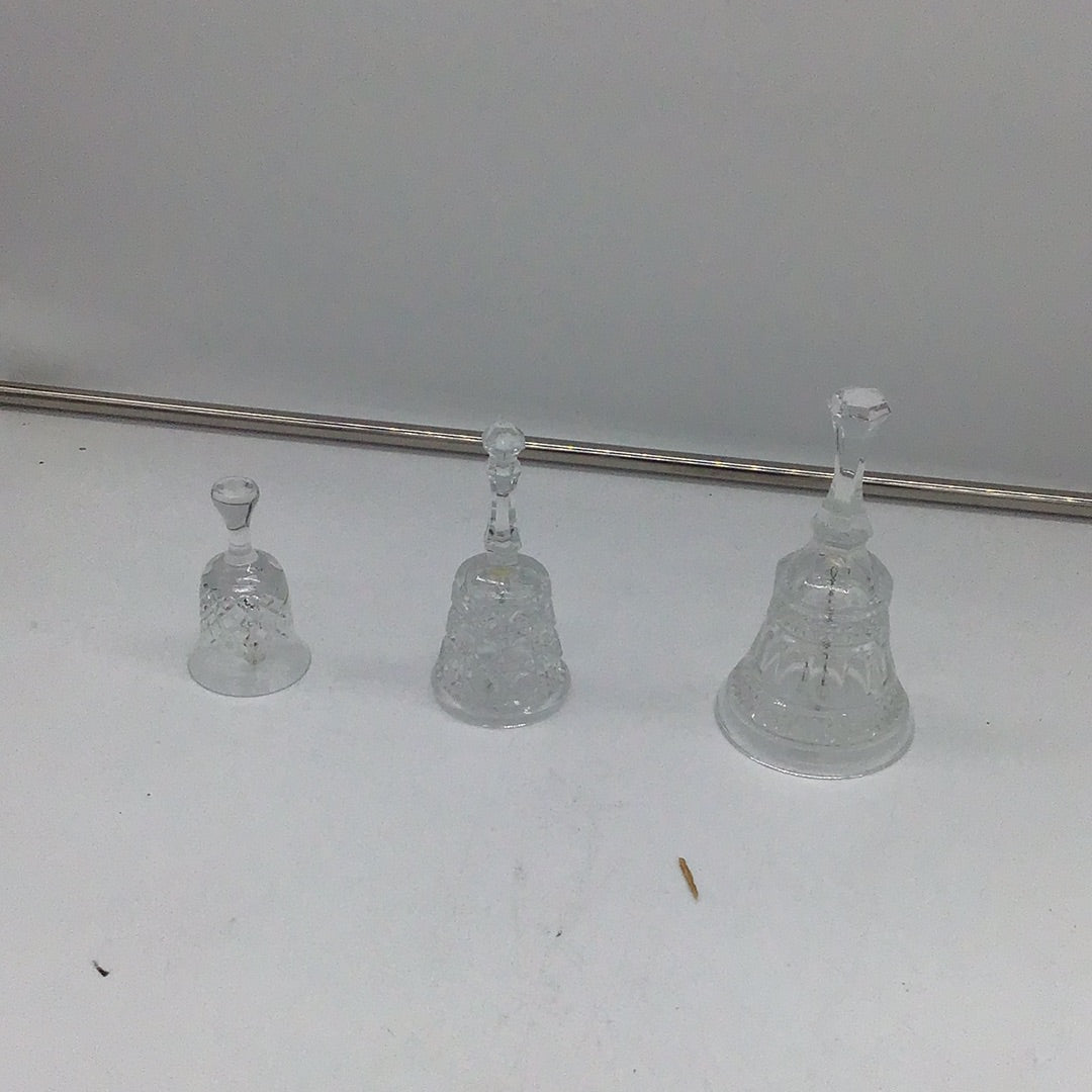 3 x assorted glass bells (S)