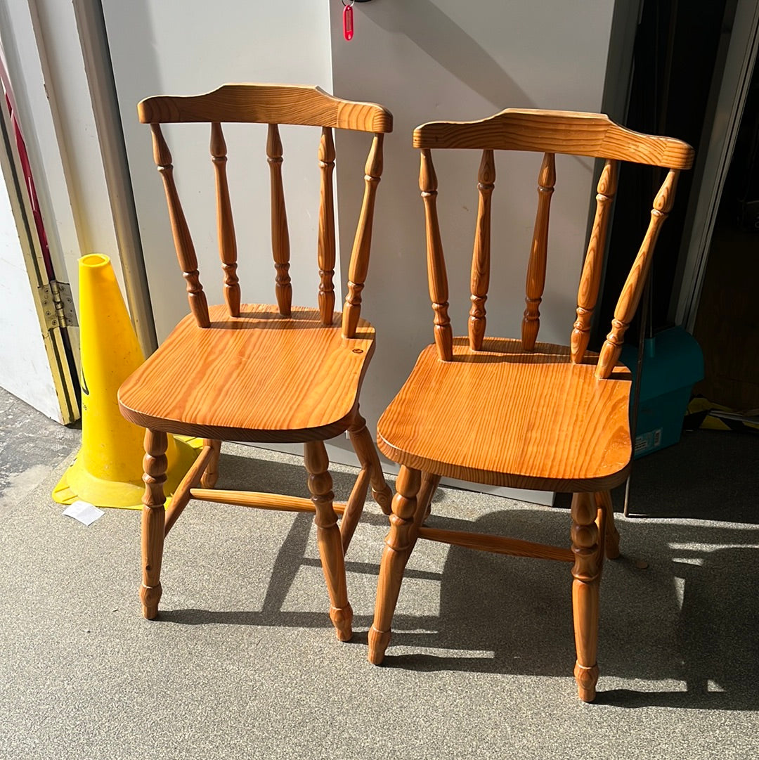2 x dining chairs (080904)