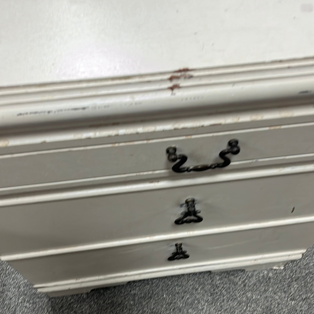 Chest of drawers (0290403)