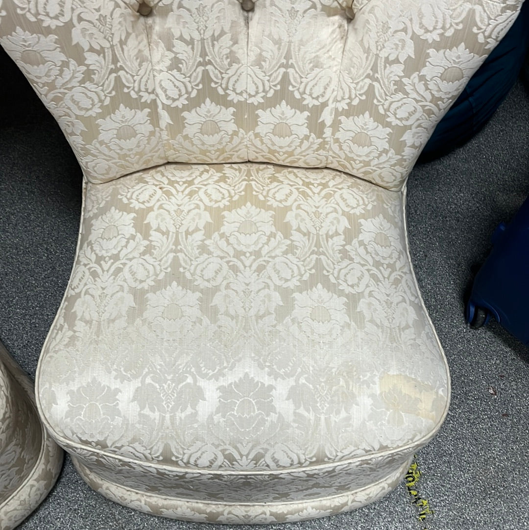 2 x matching button backed chairs (0230404)