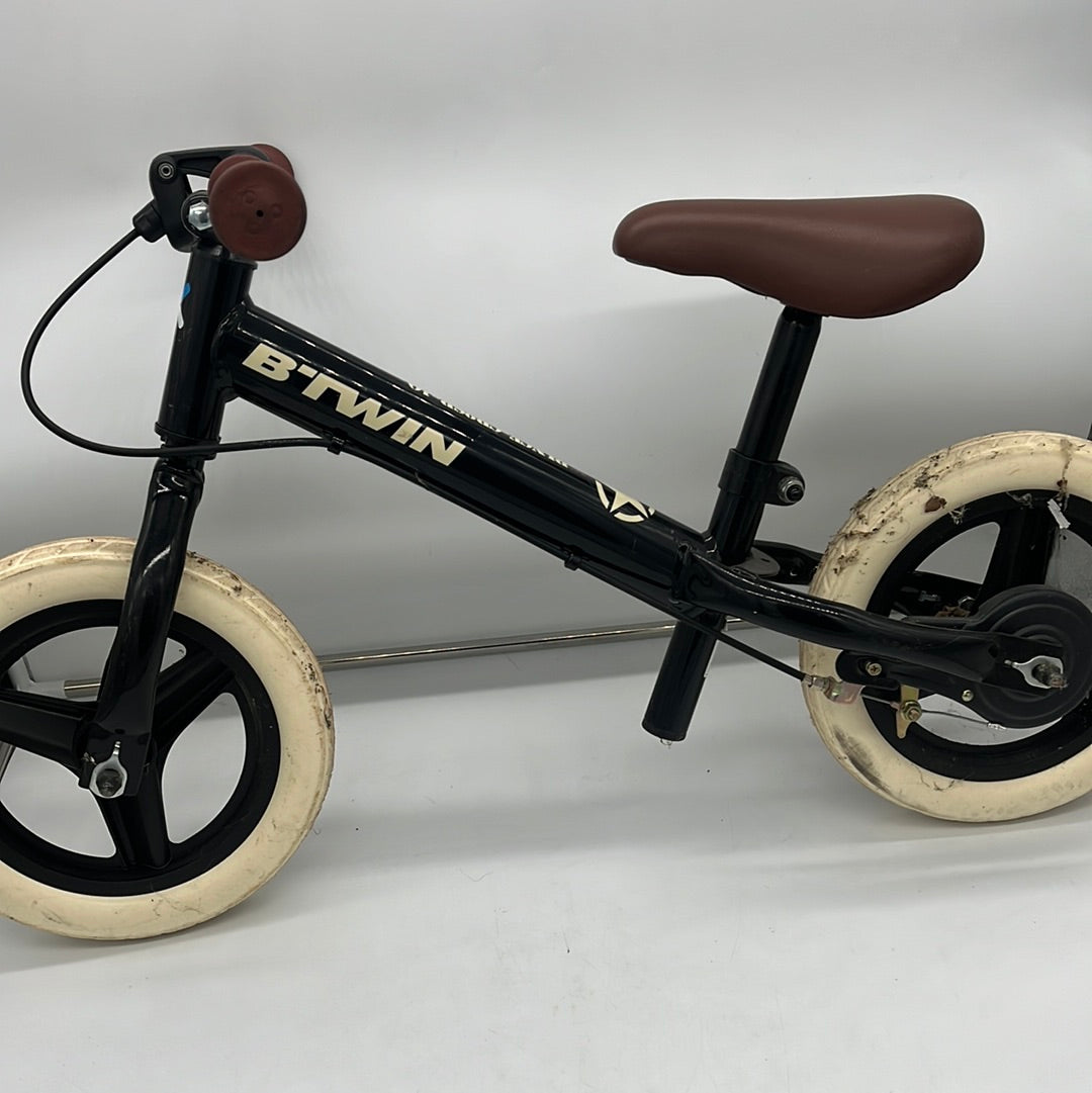 B Twin Balance Bike (Online Sales Room)