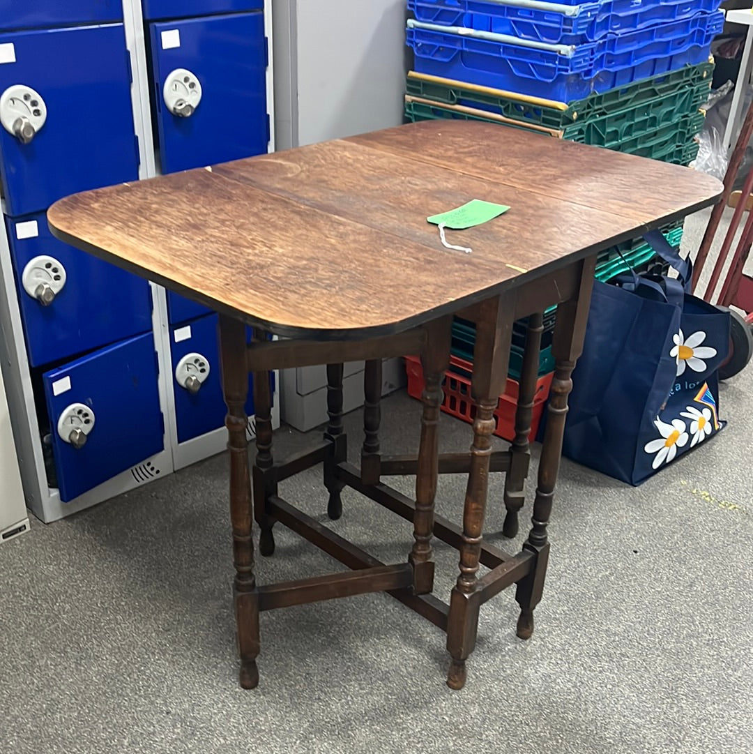 Small upcycle project drop leaf table (0120601)