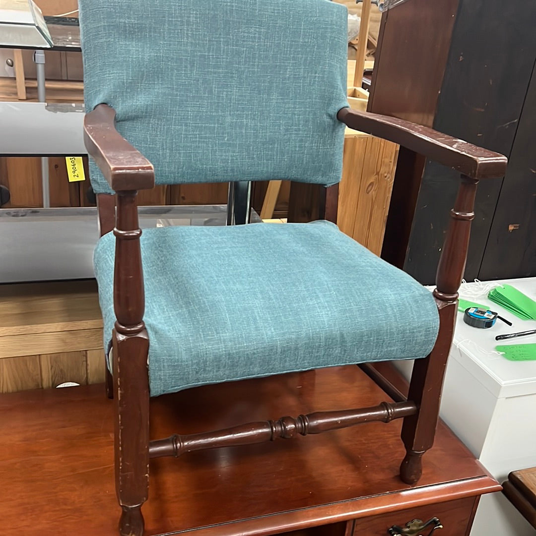 Small Chair (030702)