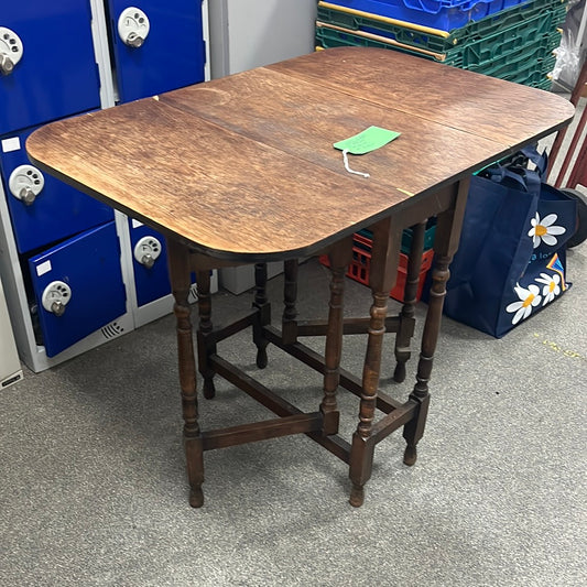 Small upcycle project drop leaf table (0120601)