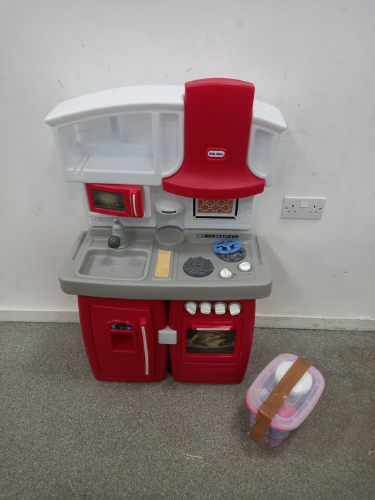 Little Tikes Kitchen (090404)
