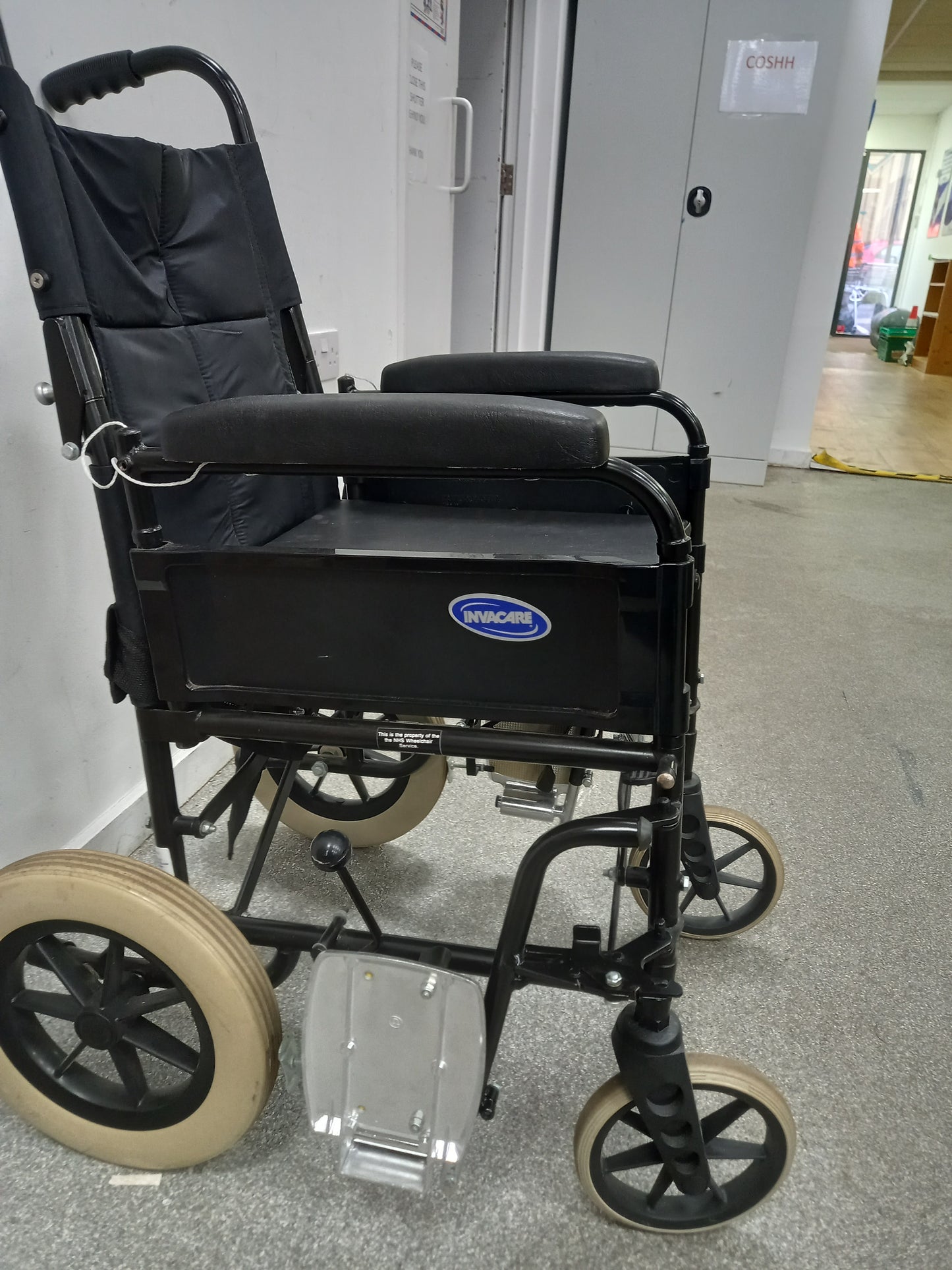 Wheelchair (110102)