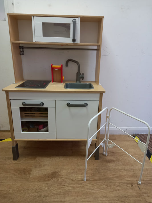 Children's Play Kitchen (231012)