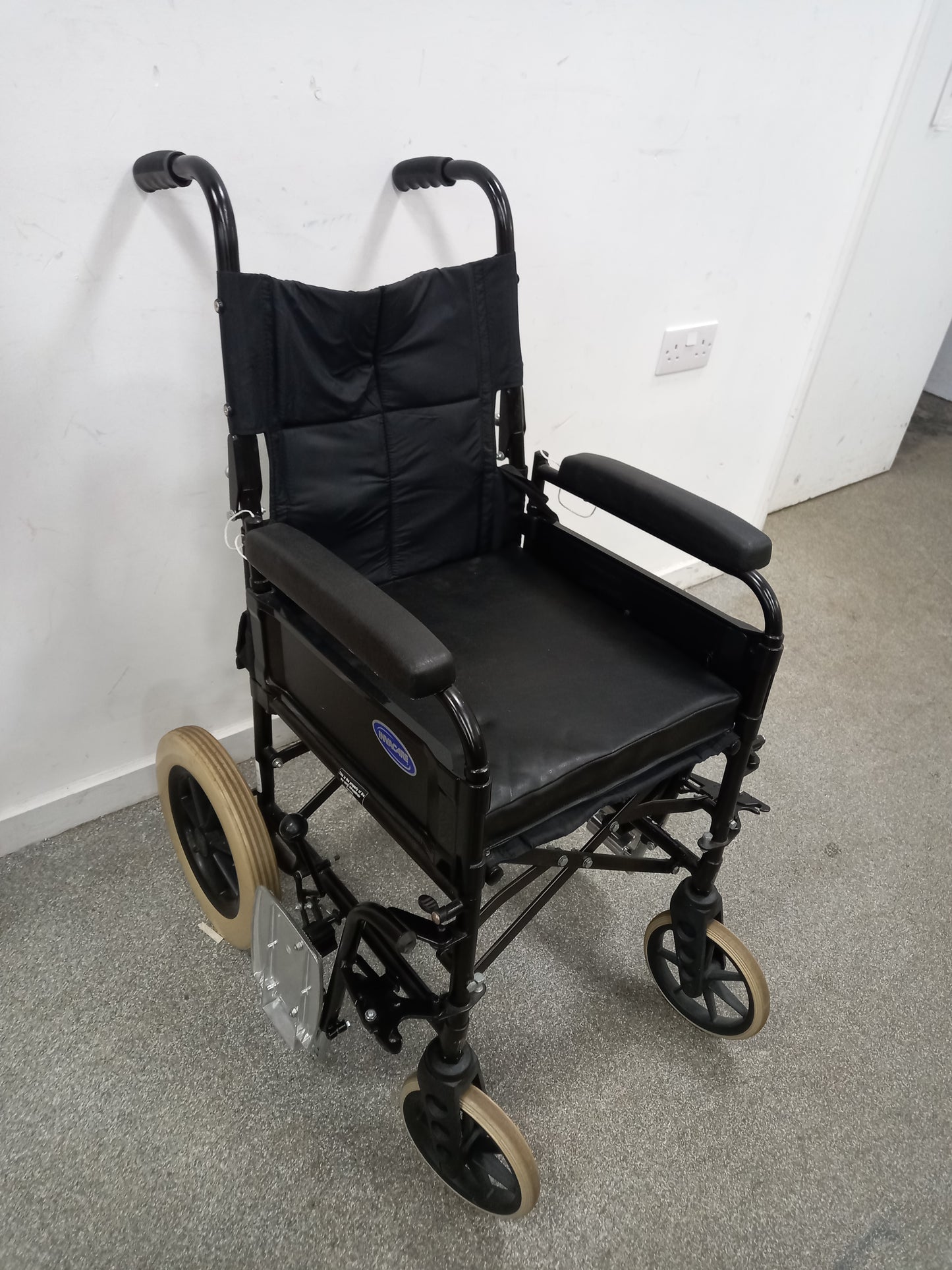 Wheelchair (110102)