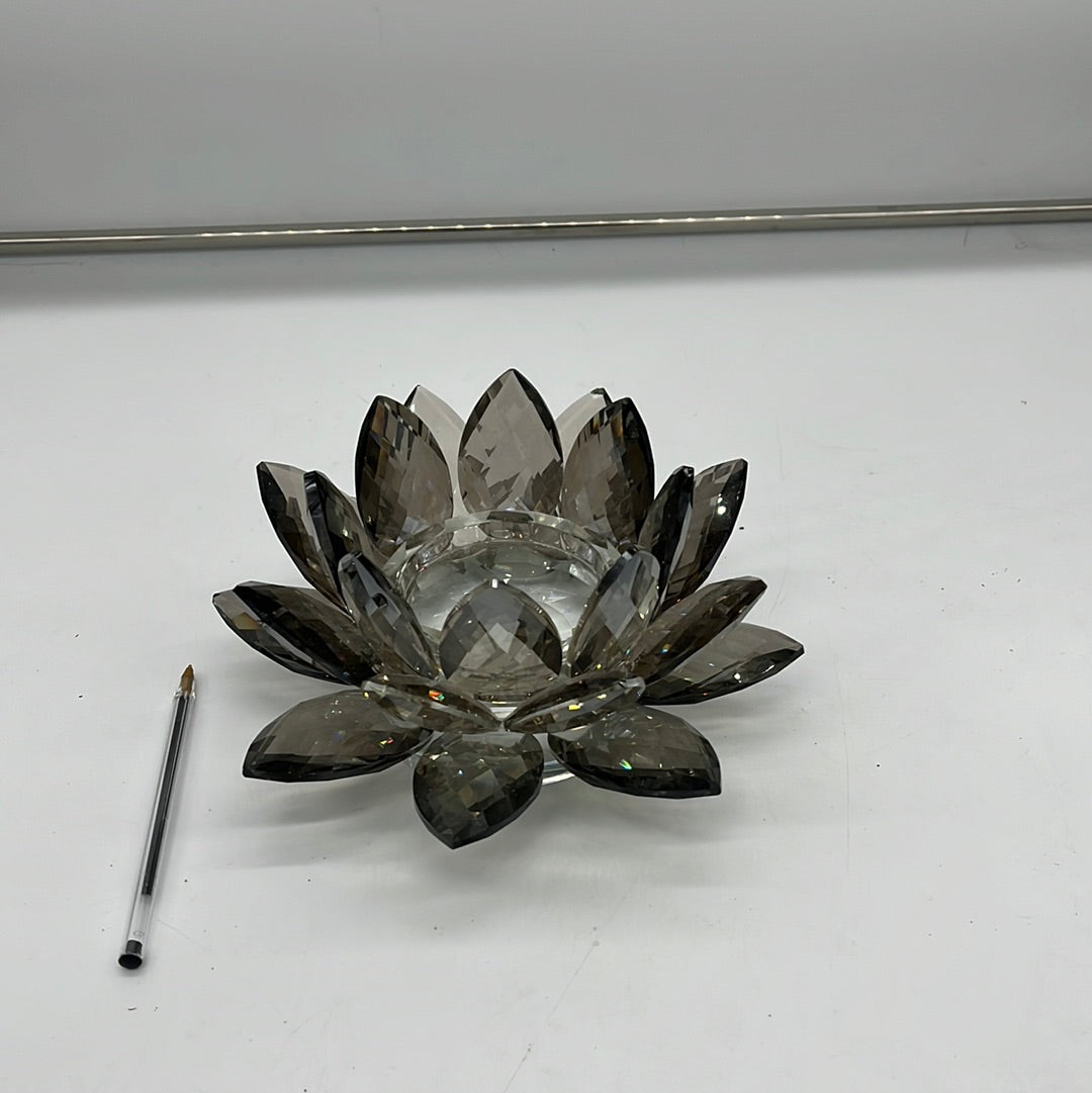 JM by Julien Macdonald Large Lotus Flower Crystal Candle Holder (S)
