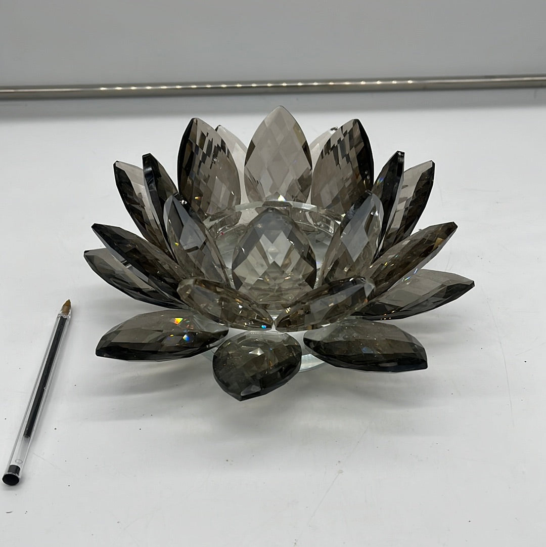 JM by Julien Macdonald Large Lotus Flower Crystal Candle Holder (S)